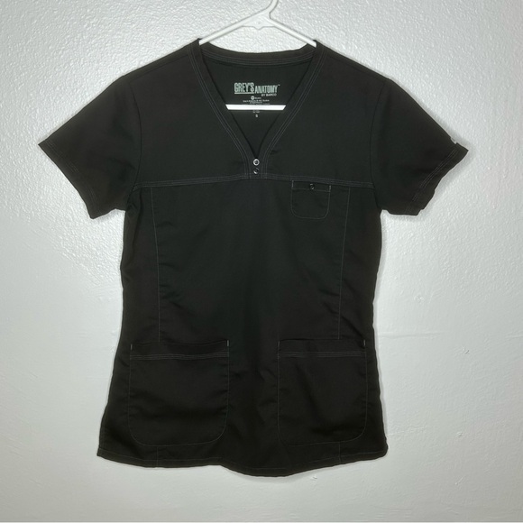 Grey's Anatomy Tops - Grey's Anatomy Black V-Neck Scrub Top